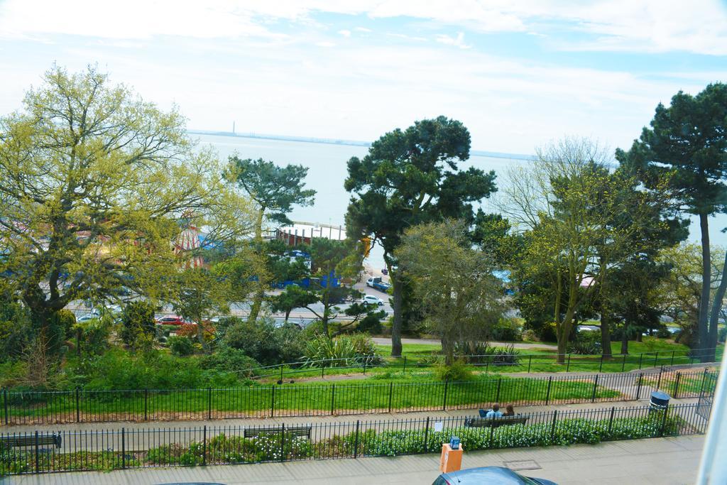 Pier View Self Catering Luxury Apartments Southend-on-Sea Szoba fotó